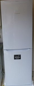 Fridge 002 Hotpoint STR175WP Fridge Freezer